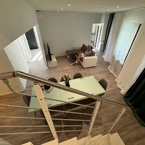 https://feel-casa-centrale.it-lombardy.com